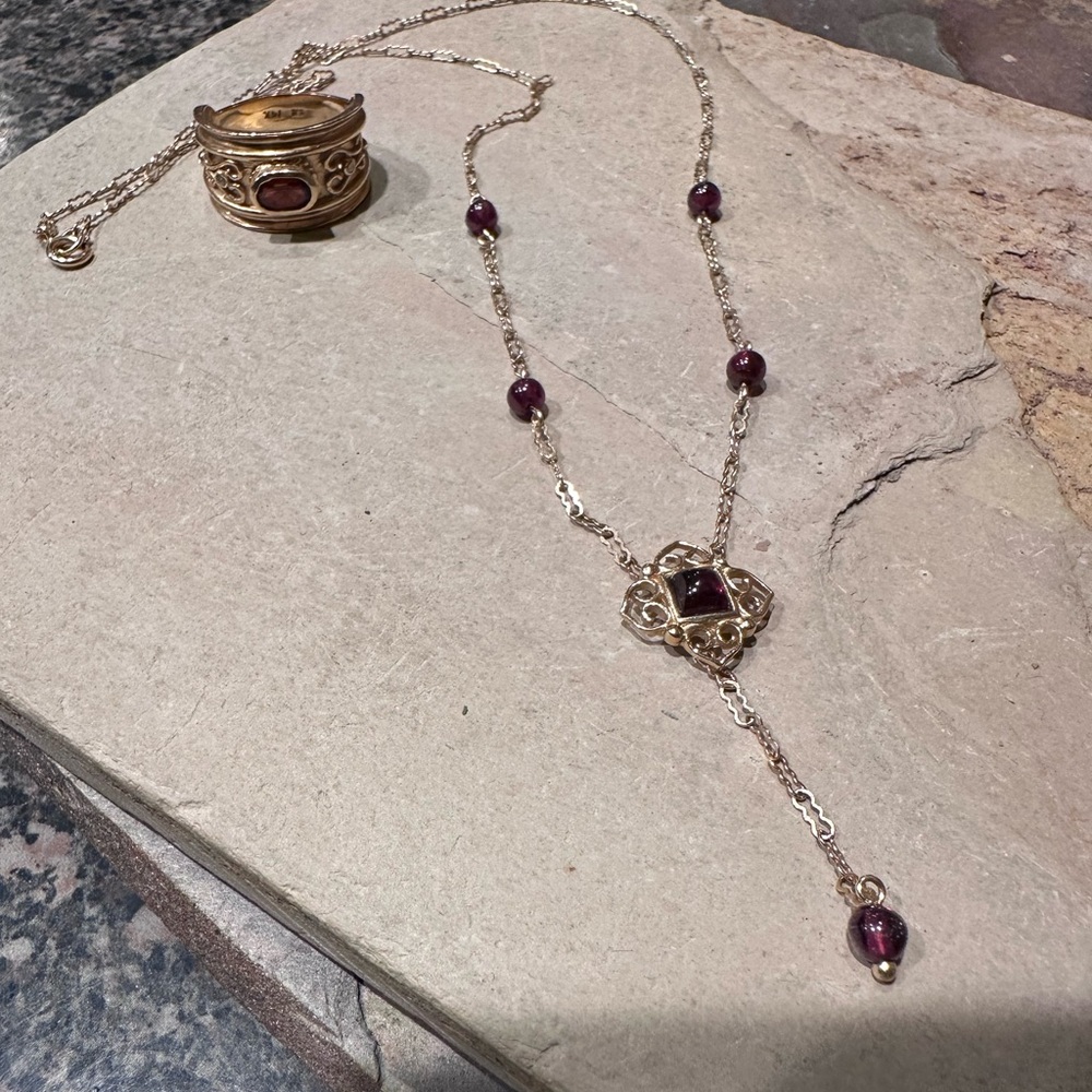 14 K Gold and Garnet Gemstone Set unique Filigree vintage design